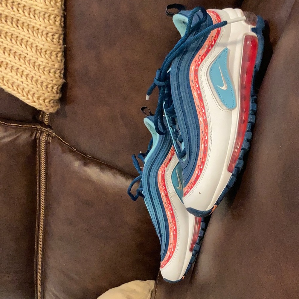Blue orange and white Nike Air Max size 5 youth